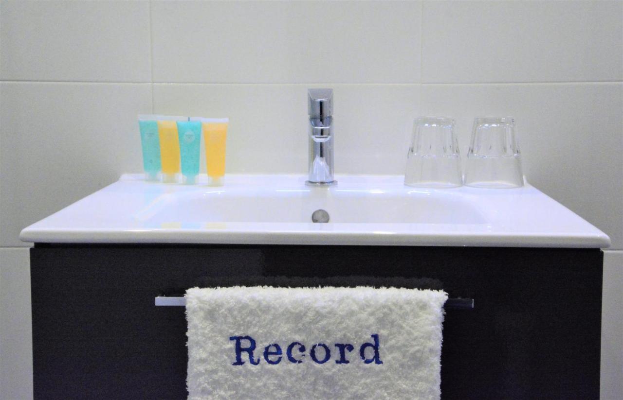 Hotel Record سان سيباستيان المظهر الخارجي الصورة